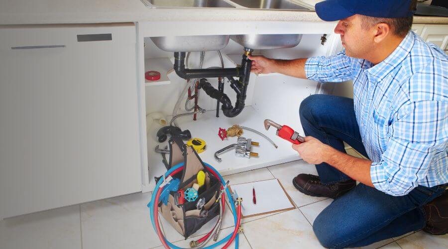 Professional sink repair in Farmersville, IL